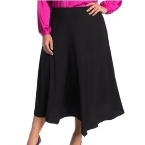 NWT Vince Camuto Dillard's Exclusive Modern Imprint Black Skirt.